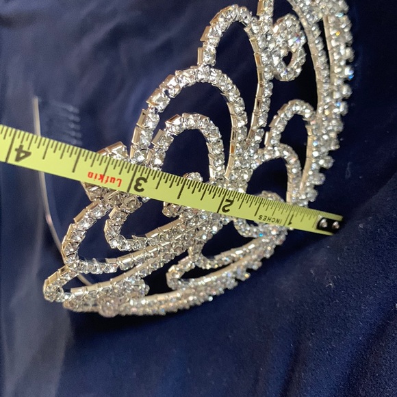 LARGE RHINESTONE TIARA - Picture 7 of 12
